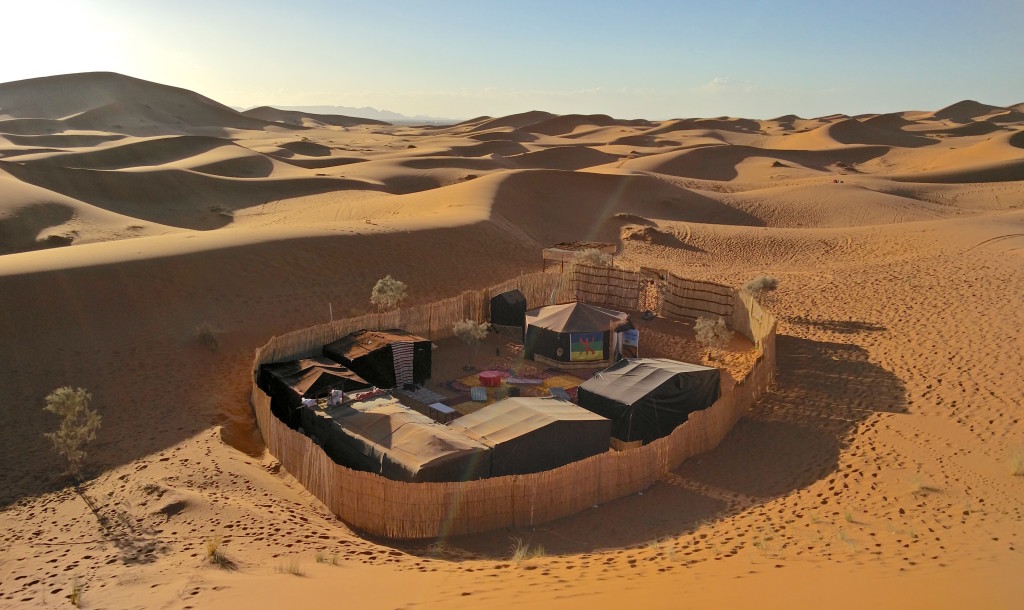 35_desert_camp