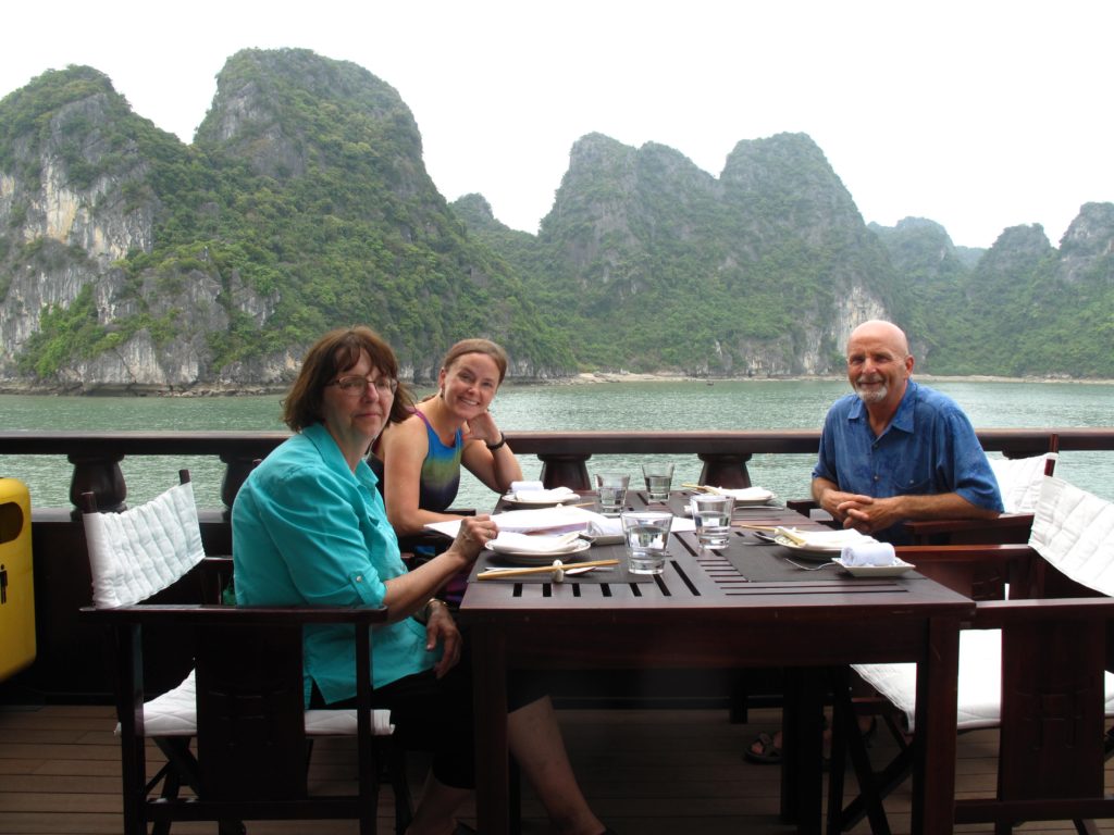 60_welcome_to_halong_bay